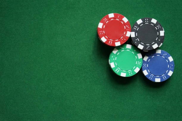 পুল রামির কার্ড সমন্বয় এবং কৌশল প্রদর্শন